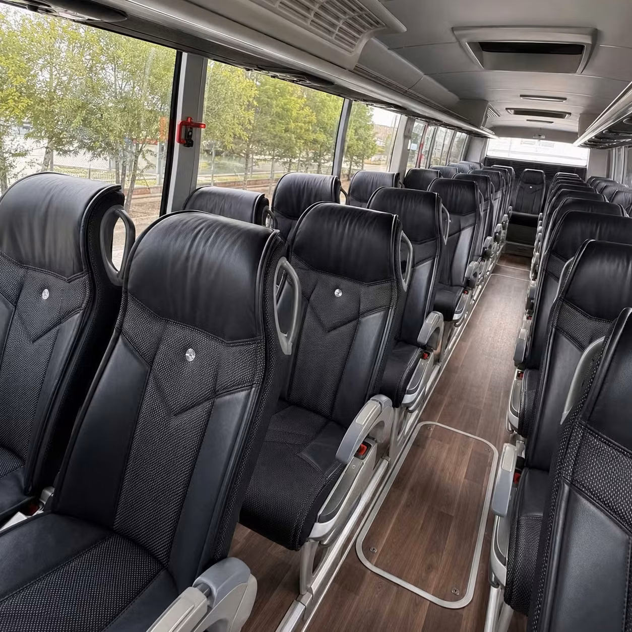 charter buses and minibuses for irvine venue transfers on your wedding day